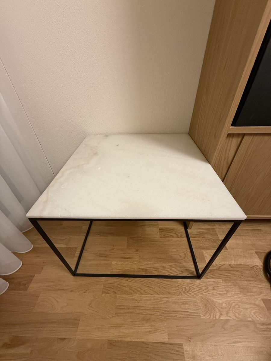 Tavoli: Marmor Kaffetisch – Usato da Luzern venduto da vca_82w6