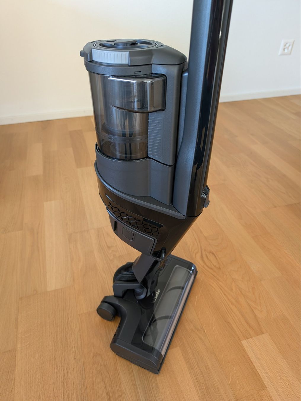 Miele Staubsauger & Zubehör: Miele Triflex HX3 Aqua – Gebraucht aus Bülach von Spaark 1