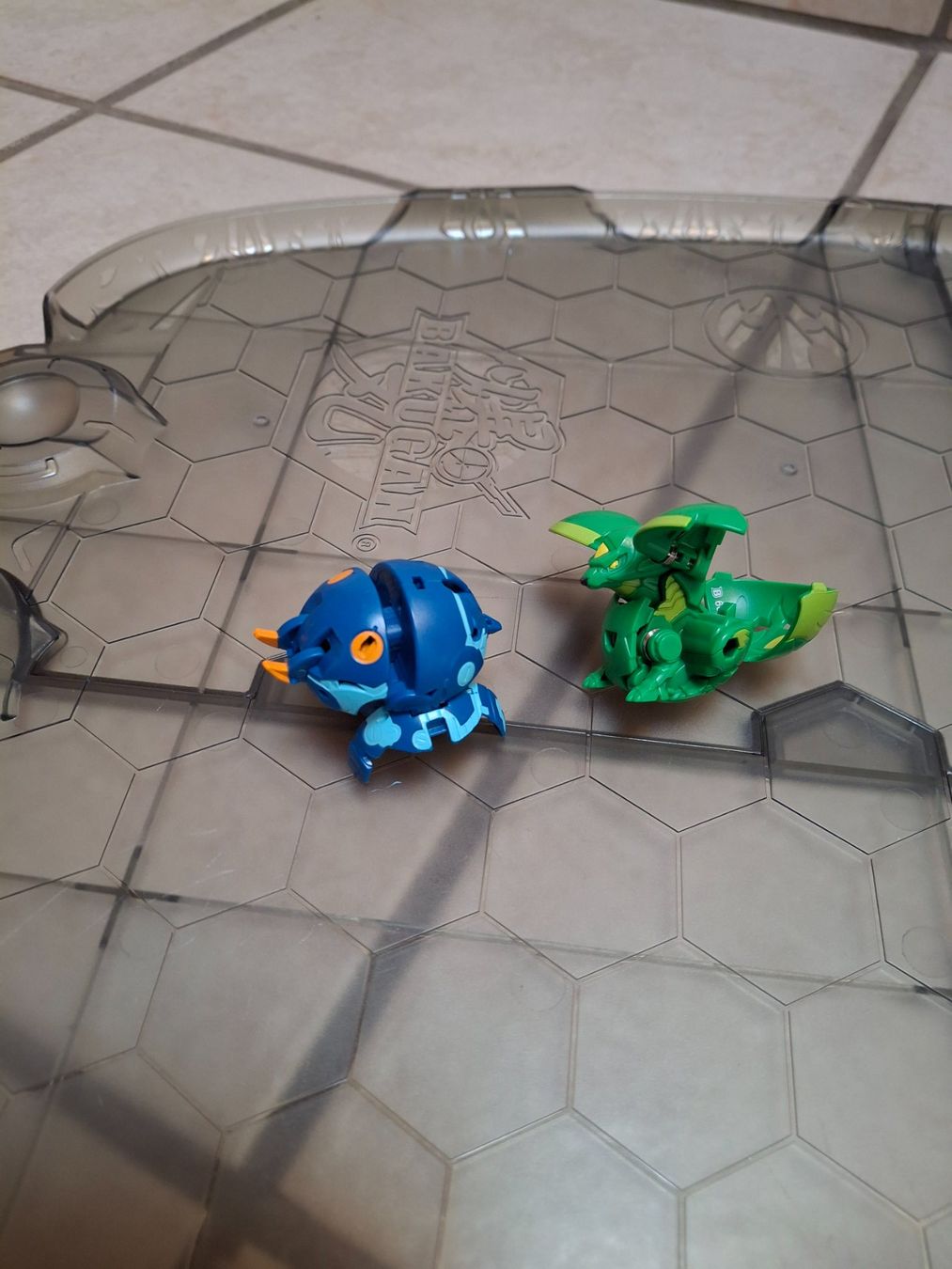 Giocattoli: Bakugan Arena mit Figuren und Karten – Usato da Wilderswil venduto da janabe 3