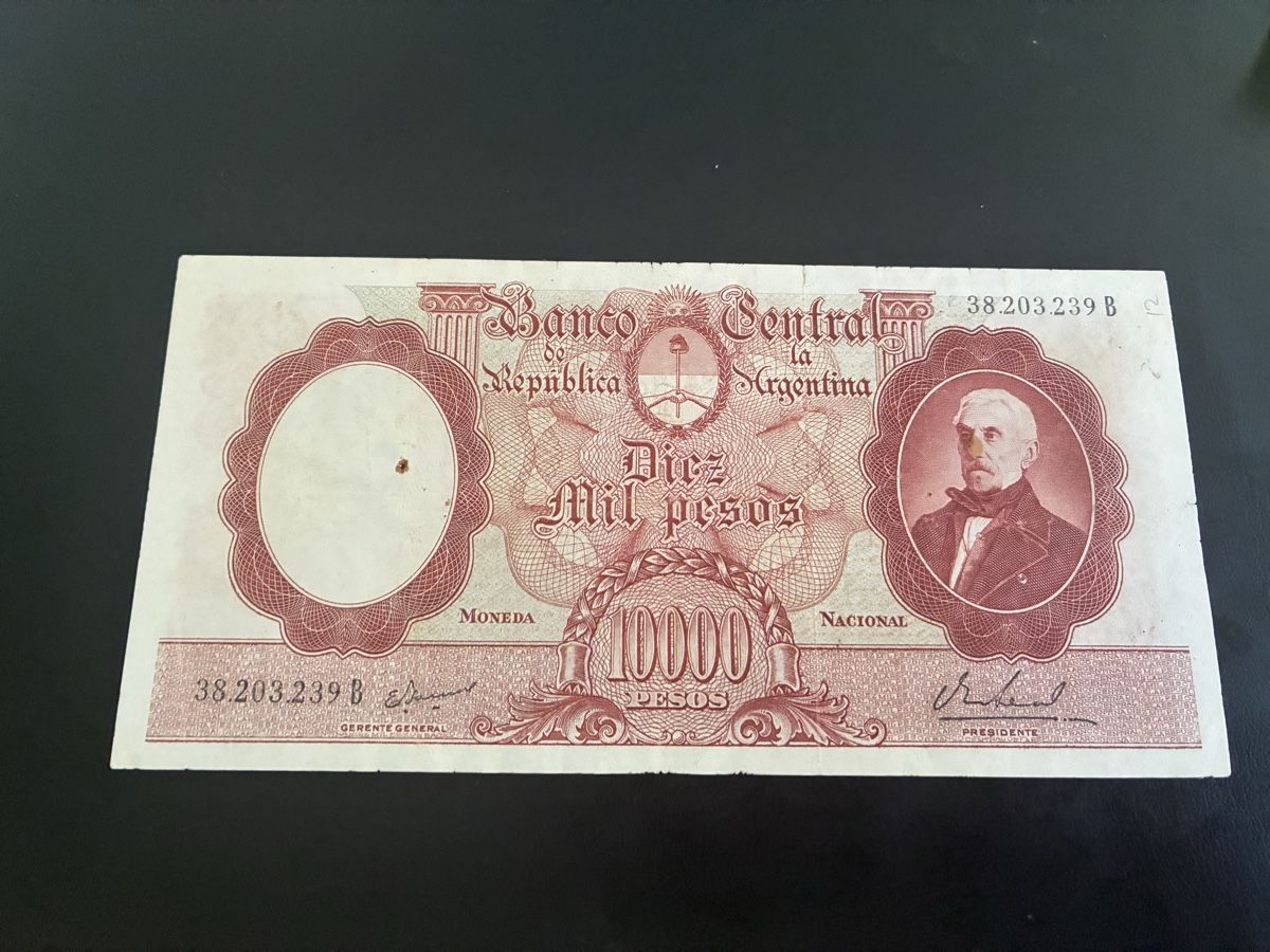 Banconote: 10000 pesos – Usato da Dällikon venduto da Woldbanknoten