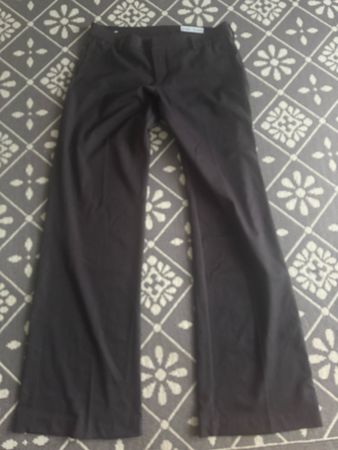 Trendige Bershka Stoffhose, Grösse 40 Top Zustand!