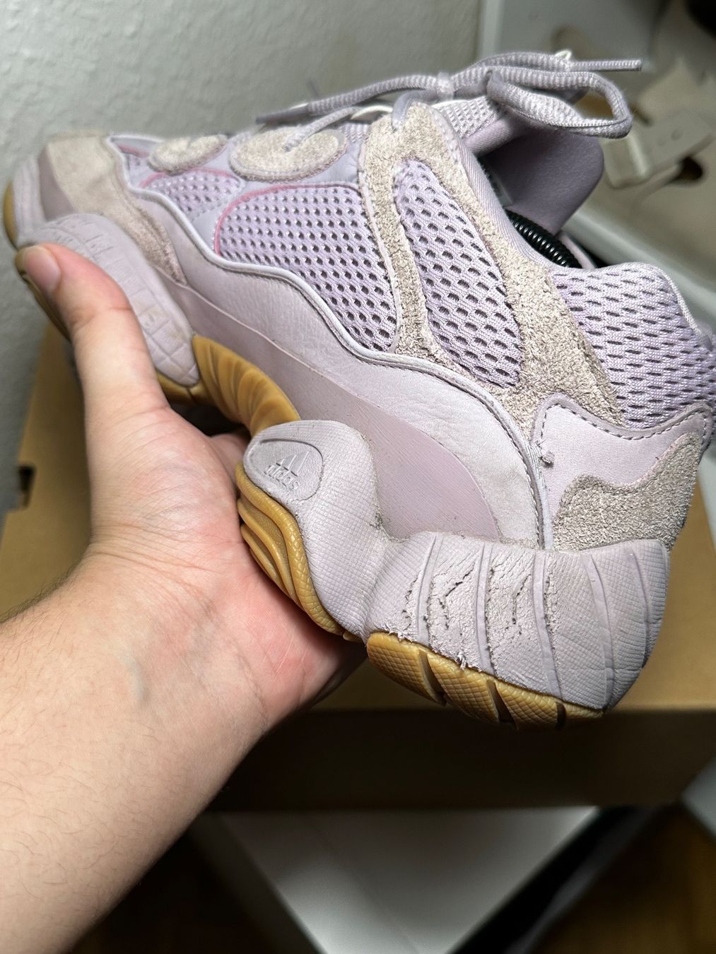 Adidas Scarpe da uomo: Yeezy 500 Soft Vision – Usato da Châtelaine venduto da 333shop 4