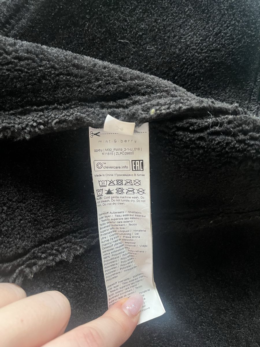 Cappotti: Black Faux Shearling Jacket – Usato da Lausanne venduto da Lillielillie 3