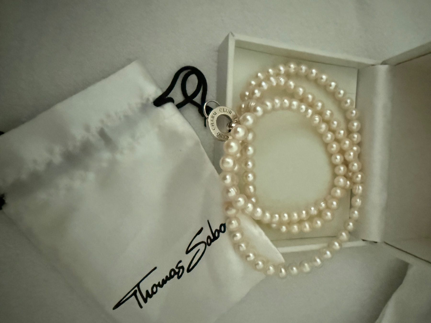 Thomas Sabo Ketten: Thomas Sabo Perlenkette mit Verschluss Silber – Gebraucht aus Allschwil von Figidindia