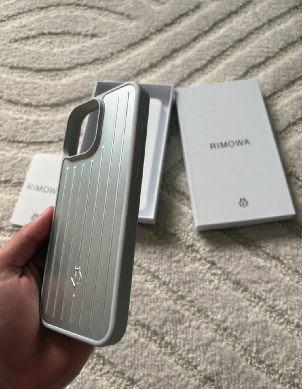 Coques & Protection écran: IPhone 16Pro Max Rimowa Case – D'occasion à Chur par Madeys 3