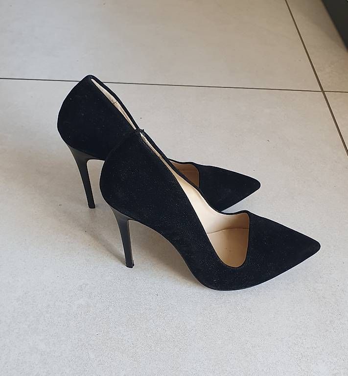 Scarpe da donna: Escarpins chaussures talons taille 38 – Usato da Erde venduto da zakleblanc 1