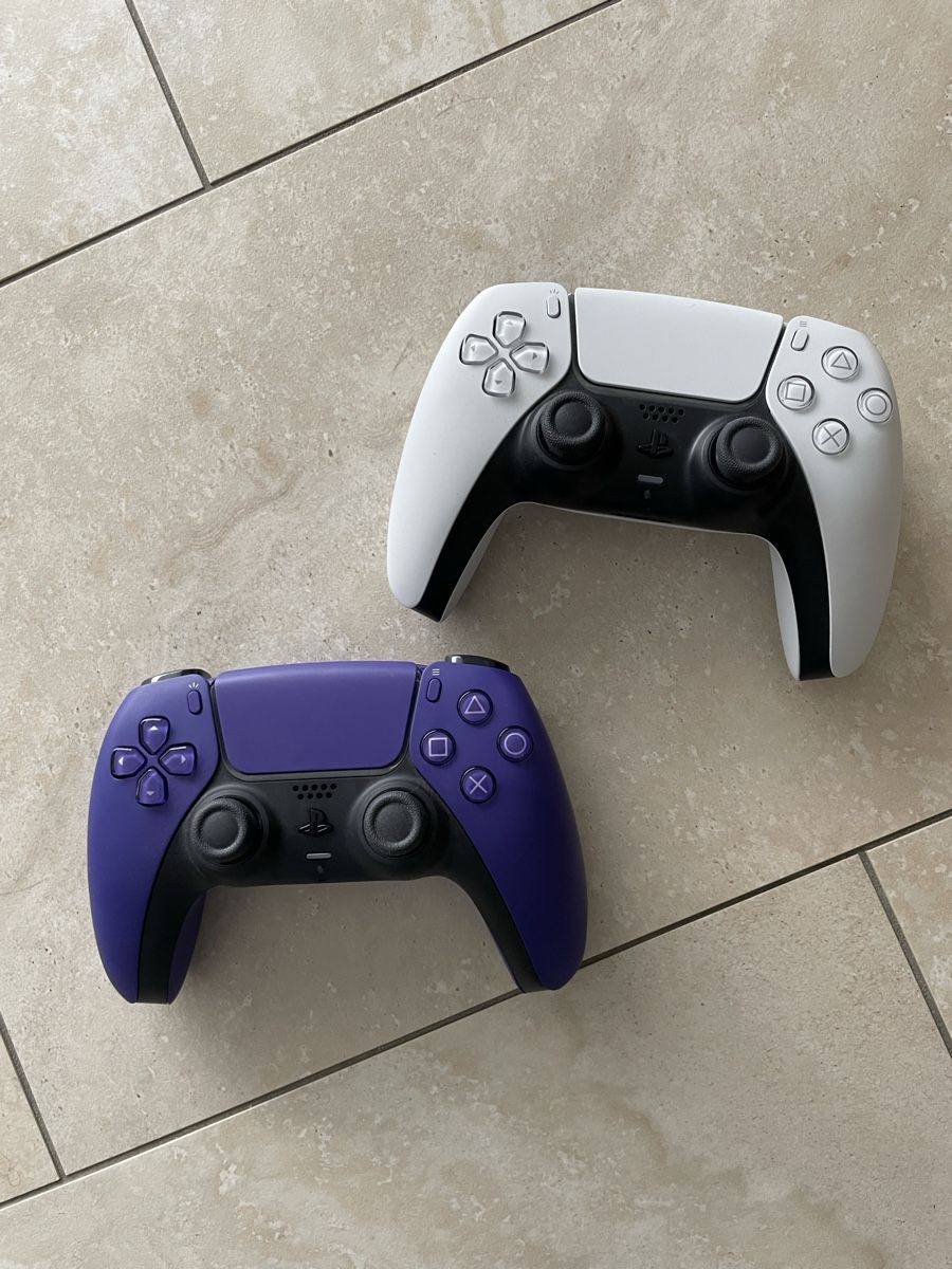 Sony Console: Sony PlayStation 5 + 2 Original-Controller – Nuovo (secondo la descrizione) da Ruggell venduto da pal.stefanos 1