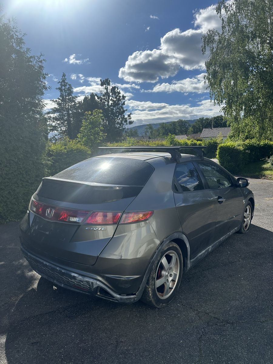 Honda Autos: Honda Civic 1.8 – D'occasion à Gals par aya_p7pd 3