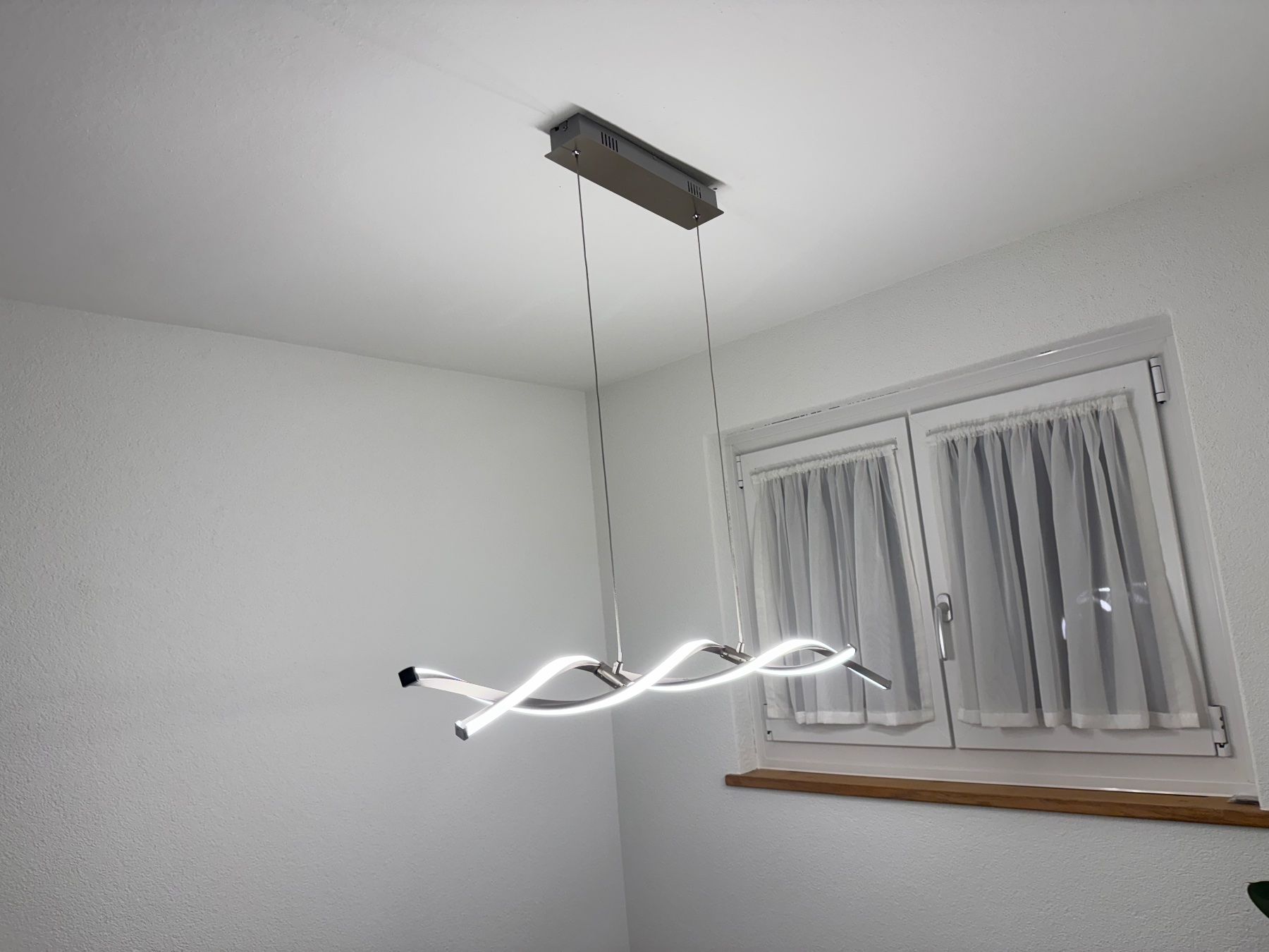 Kronleuchter & Deckenlampen: Designer Hängelampe Dimmbare Lieferung gratis – Gebraucht aus Thun von usmlieferung