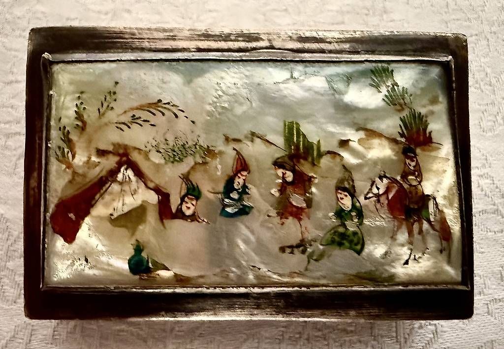 Barattoli: Antike versilberte Dose mit Perlmuttdeckel ,orient Szene – Usato da Fahrwangen venduto da Dirk.Gerlach