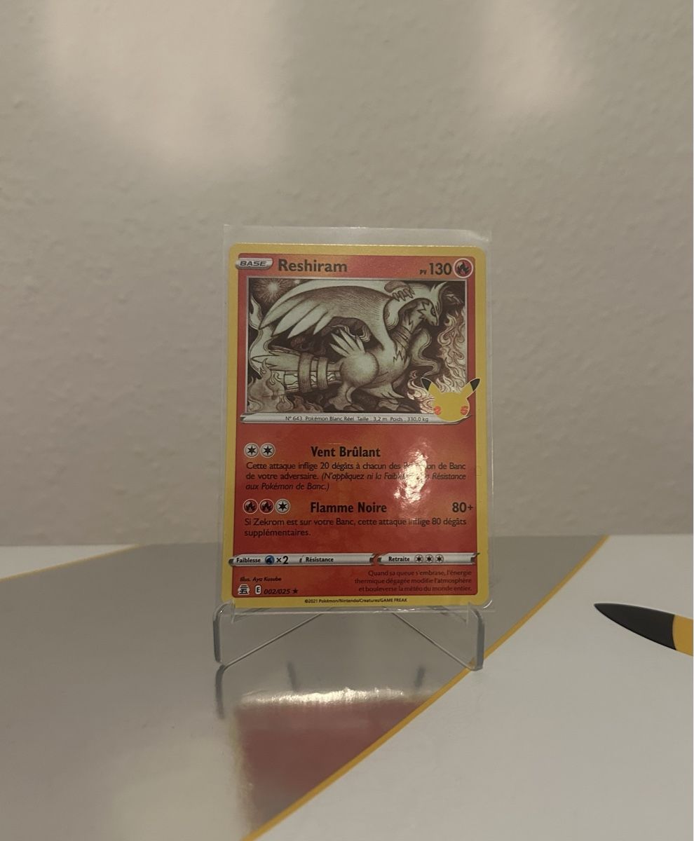 Pokémon Carte collezionabili: Pokémon FR Reshiram Célébration – Usato da Grand-Lancy venduto da Mario64