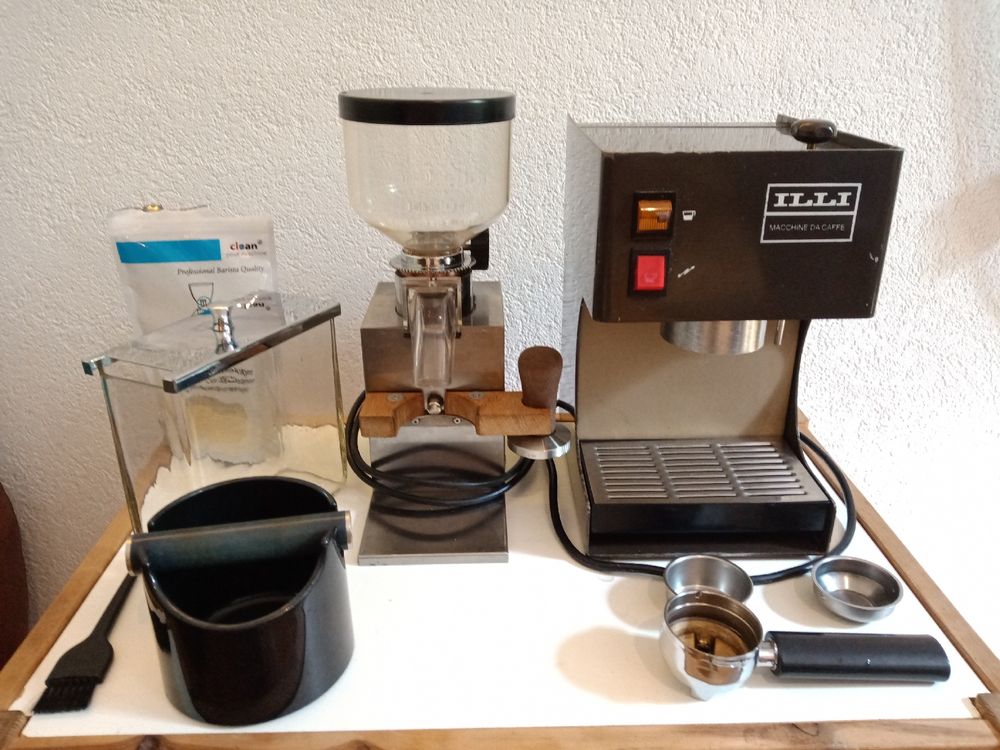 ILLI Espresso Kaffeemaschine & Kaffeemühle (full set) (Gebraucht) in ...