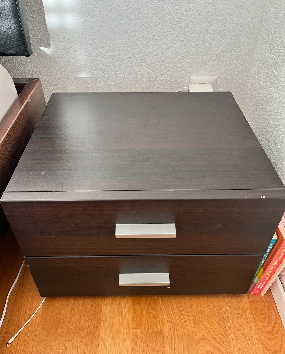 Comodini: Brauner Nachtisch – Usato da Bern venduto da chi_592s