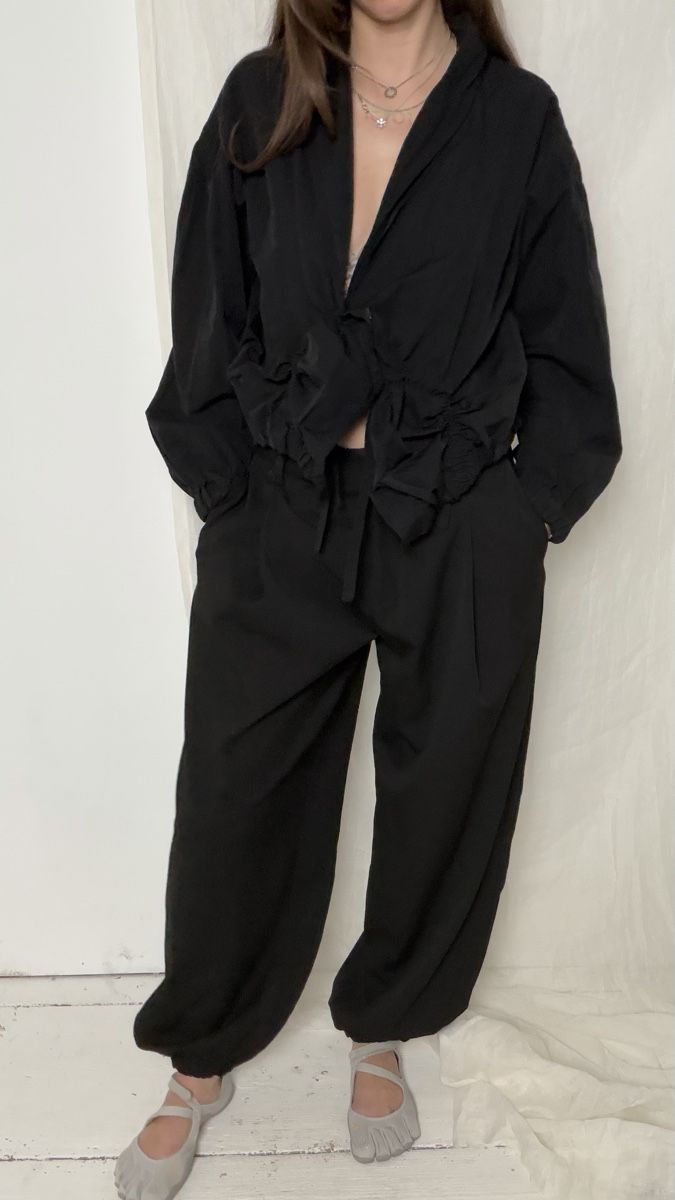 Pull&Bear Pantaloni: Pull&Bear balloon black pants with pockets,  Size S – Nuovo e nell'imballaggio originale da Knonau venduto da Grapesvintage 7