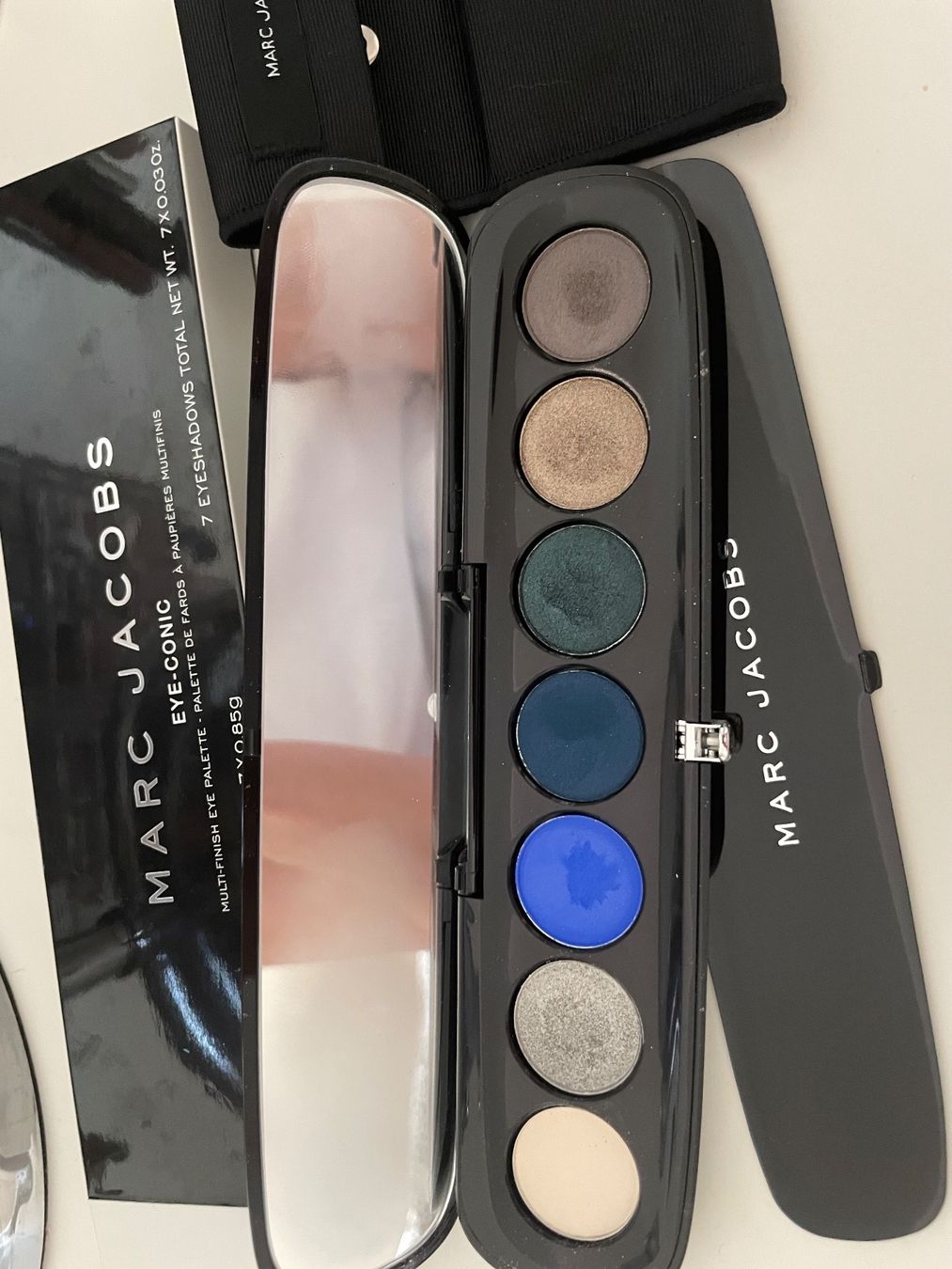 Make-up: Marc Jacobs Eyeshadow Palette, voll – Gebraucht aus Zürich von deruja