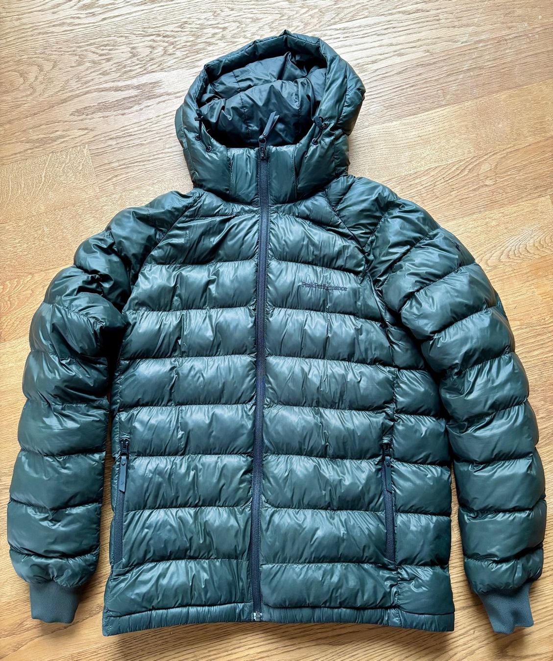 Vestes: Peak Performance Daunenjacke – D'occasion à Einsiedeln par chr_7gdr