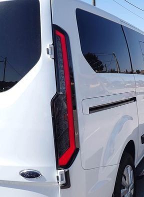 Ford Tutti i ricambio: Dunkle LED-Leuchten für Ford Transit Custom Vans – Nuovo e nell'imballaggio originale da Oberentfelden venduto da Gdsign 2