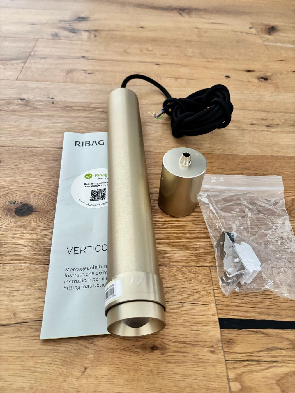 Ribag Lampadari & plafoniere: RIBAG Vertico Pendelleuchte Champagne – Nuovo (secondo la descrizione) da Grenchen venduto da sigi-f. 3