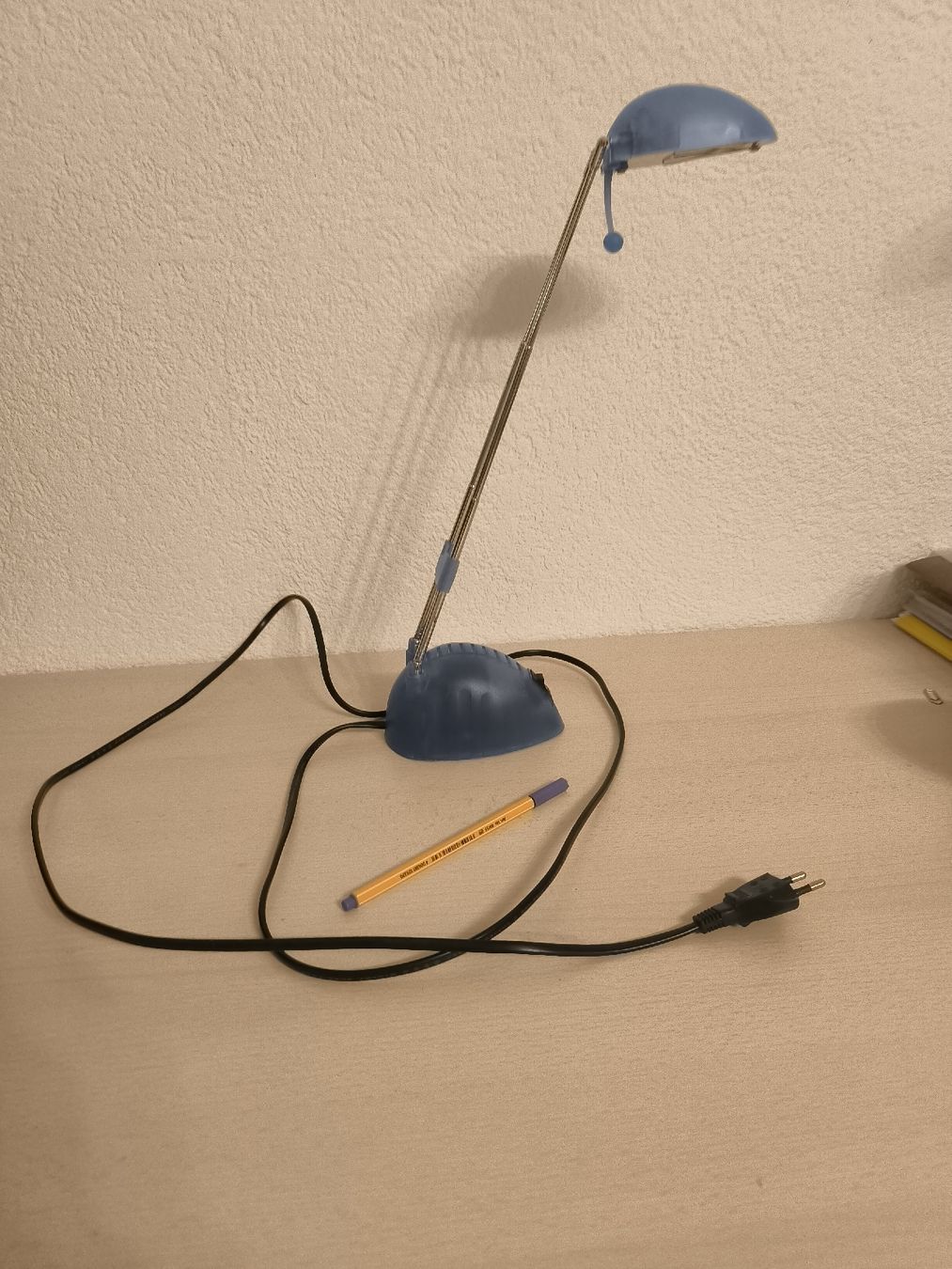 Lampade: Nachttischlampe blau – Usato da Thun venduto da d4samuel 1