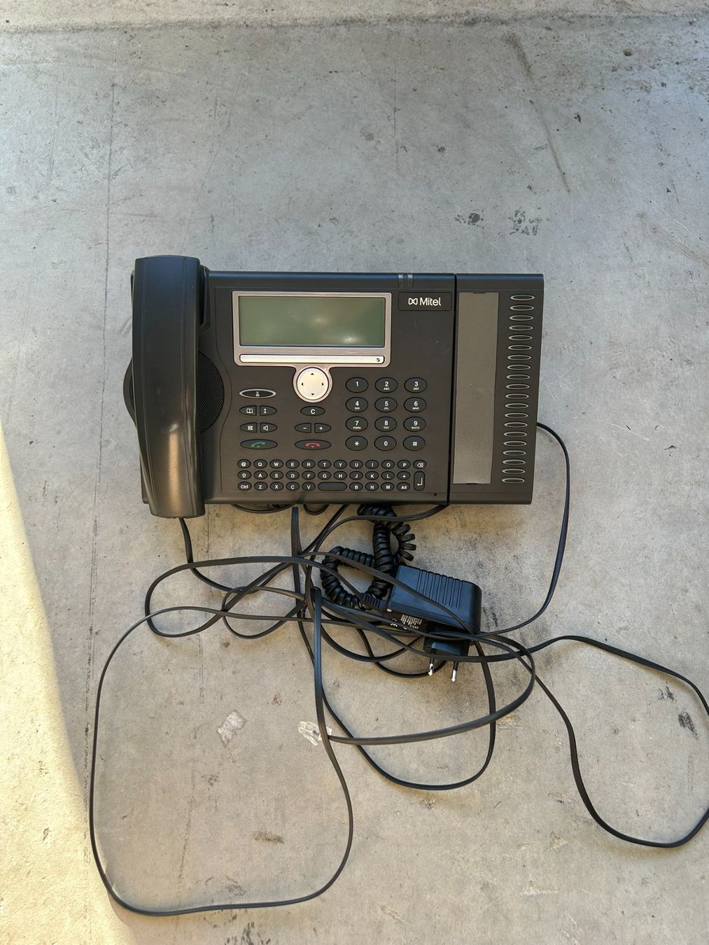 Mitel Telefoni: MITEL Tischtelefon MiVoice 5380 Digital, Schwarz – Usato da Glis venduto da ict_jwz7 2