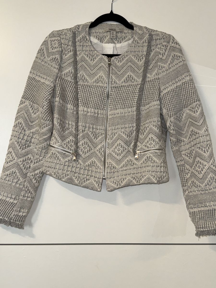 Vestes: GEMUSTERTE STRICKJACKE – D'occasion à Schlieren par kle_dis