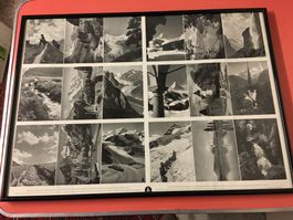 Fotoplakat mit 18 eingedruckten Fotos, eingerahmt.