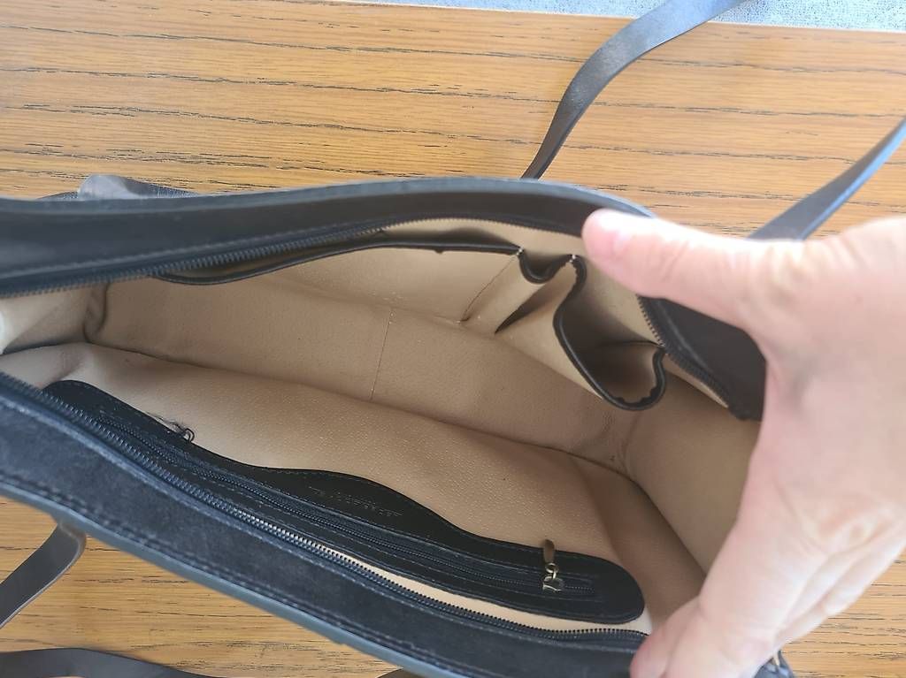 Taschen für Damen: Ledertasche Damen schwarz – Gebraucht aus Wittenbach von sufi03 1