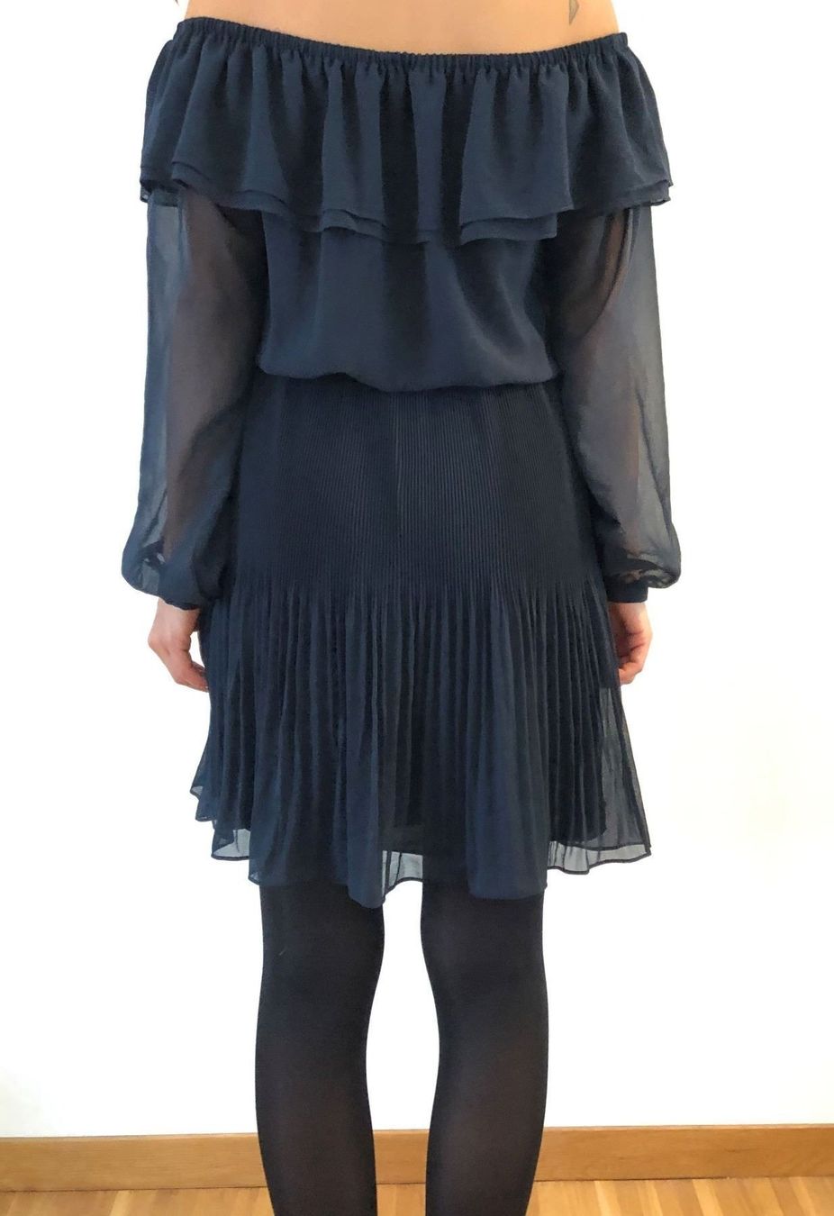 Robes: MICHAEL KORS Chiffron Volant Kleid – Neuf (Voir description) à Zürich par kristina_korotysh 1