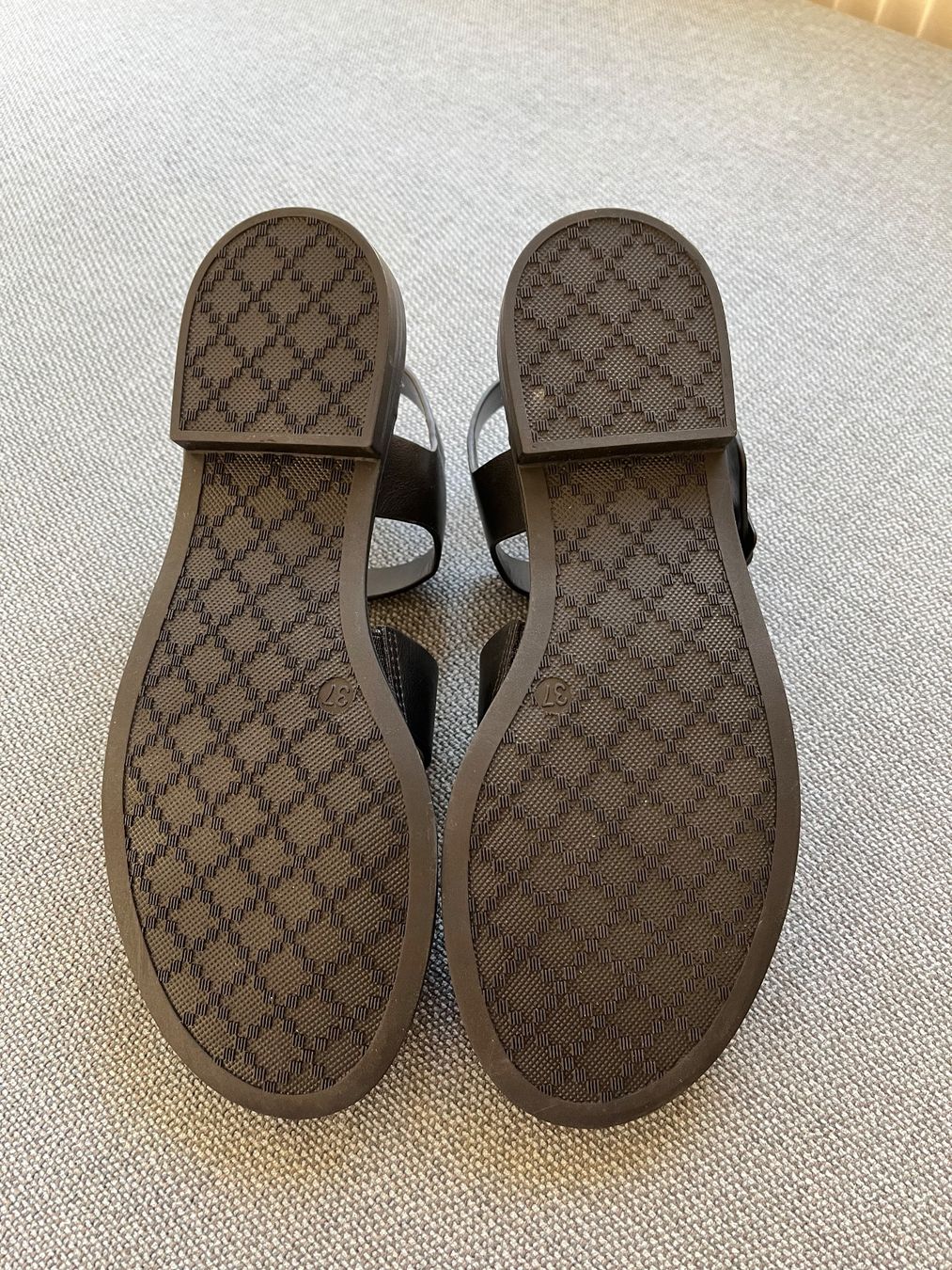 Graceland Scarpe da donna: **Neue schwarze Sandaletten Gr. 37** – Nuovo (secondo la descrizione) da Thun venduto da Koala100 3