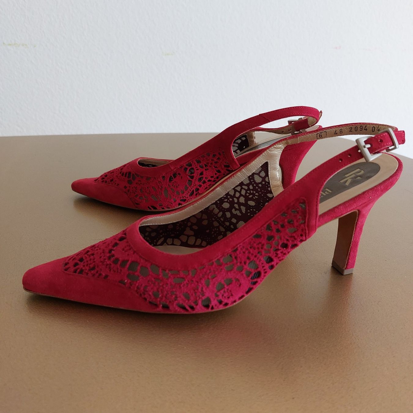 Damenschuhe: Schuh elegant a la Carmen in blutrot – Neu (gemäss Beschreibung) aus Basel von kon_wz8r 1