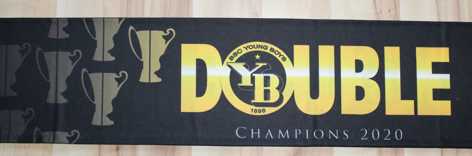 Foulard & Sciarpe: YB Fanschal (Double 2020) – Usato da Worblaufen venduto da Cookie23 1