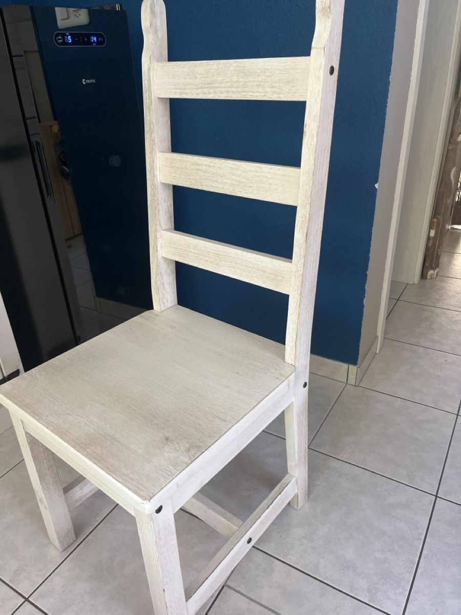 Set de table et chaises: Esszimmermöbel weiss Retro – D'occasion à Altstätten SG par gam61 1