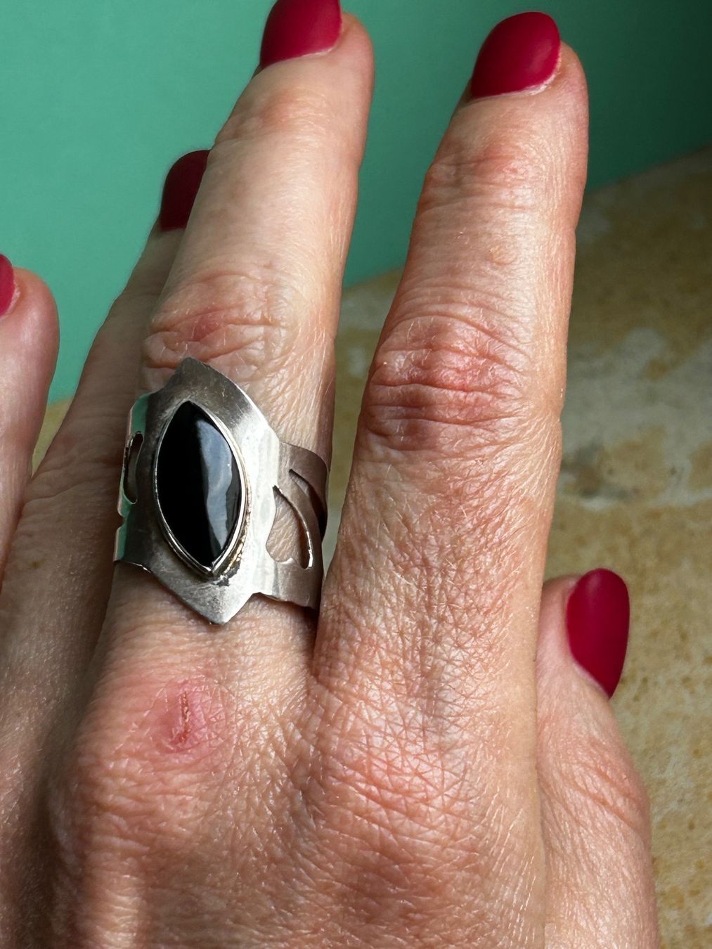 Ringe: Fingerring mandelförmiger Onyx (60) – Gebraucht aus Dittingen von Bijoubelle 1