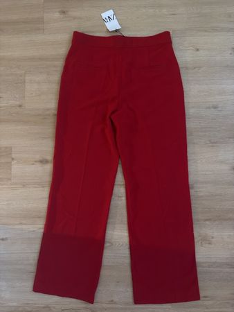 Zara, High-Waist-Hose mit Vordertaschen. Grösse: XL