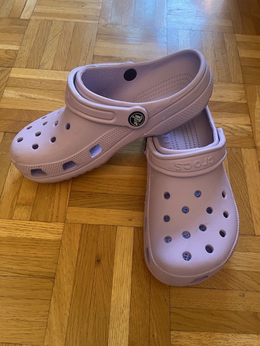 Crocs Scarpe da uomo: Crocs Clogs Grösse 36 Flieder guter Zustand – Usato da Zürich venduto da 01pippa 1