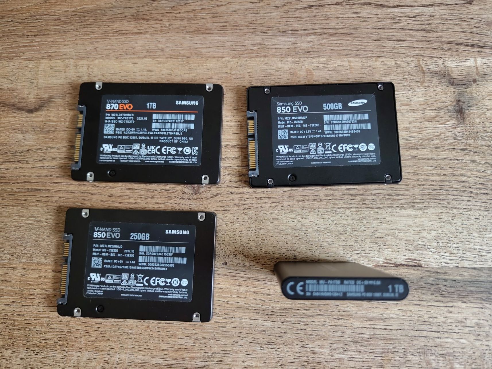 Samsung Harddisks: Samsung SSD 4 Stkück – Gebraucht aus Sursee von shortfix3 1
