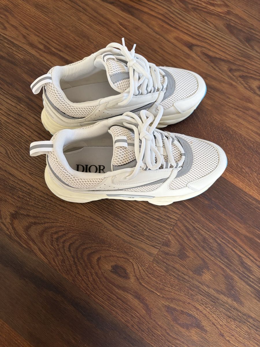 Dior Chaussures hommes: Dior b22 white blue sole legit  – D'occasion à Zürich par blavatsky 1