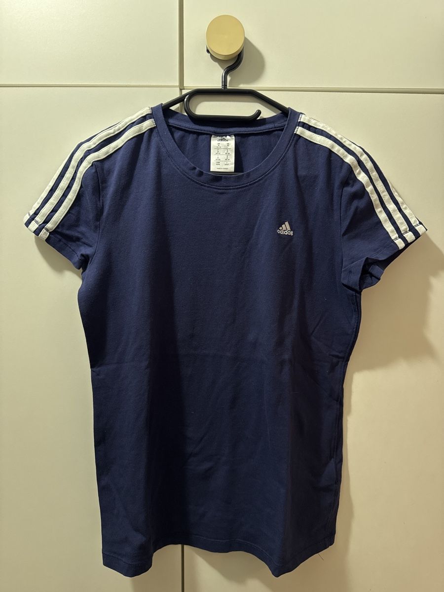Adidas T-Shirts: T-shirt Adidas – Neu (gemäss Beschreibung) aus Rancate von Waly__