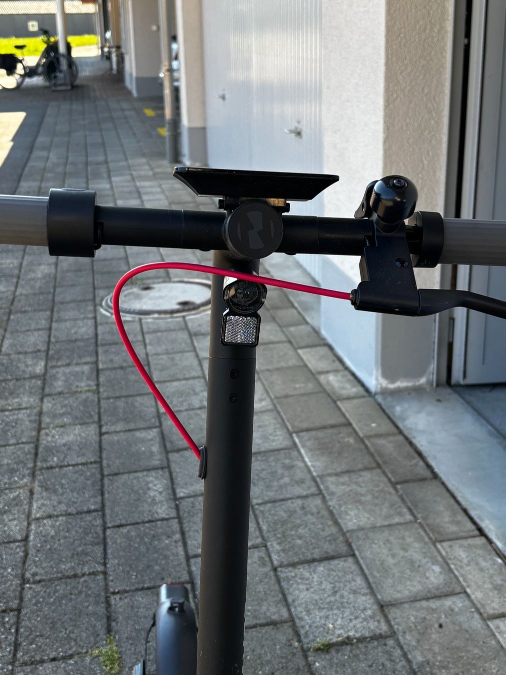 Scooters: E Scooter Elektrotrottinet NAVEE V25-E – Neuf (Voir description) à Niederurnen par Moeschtli 5