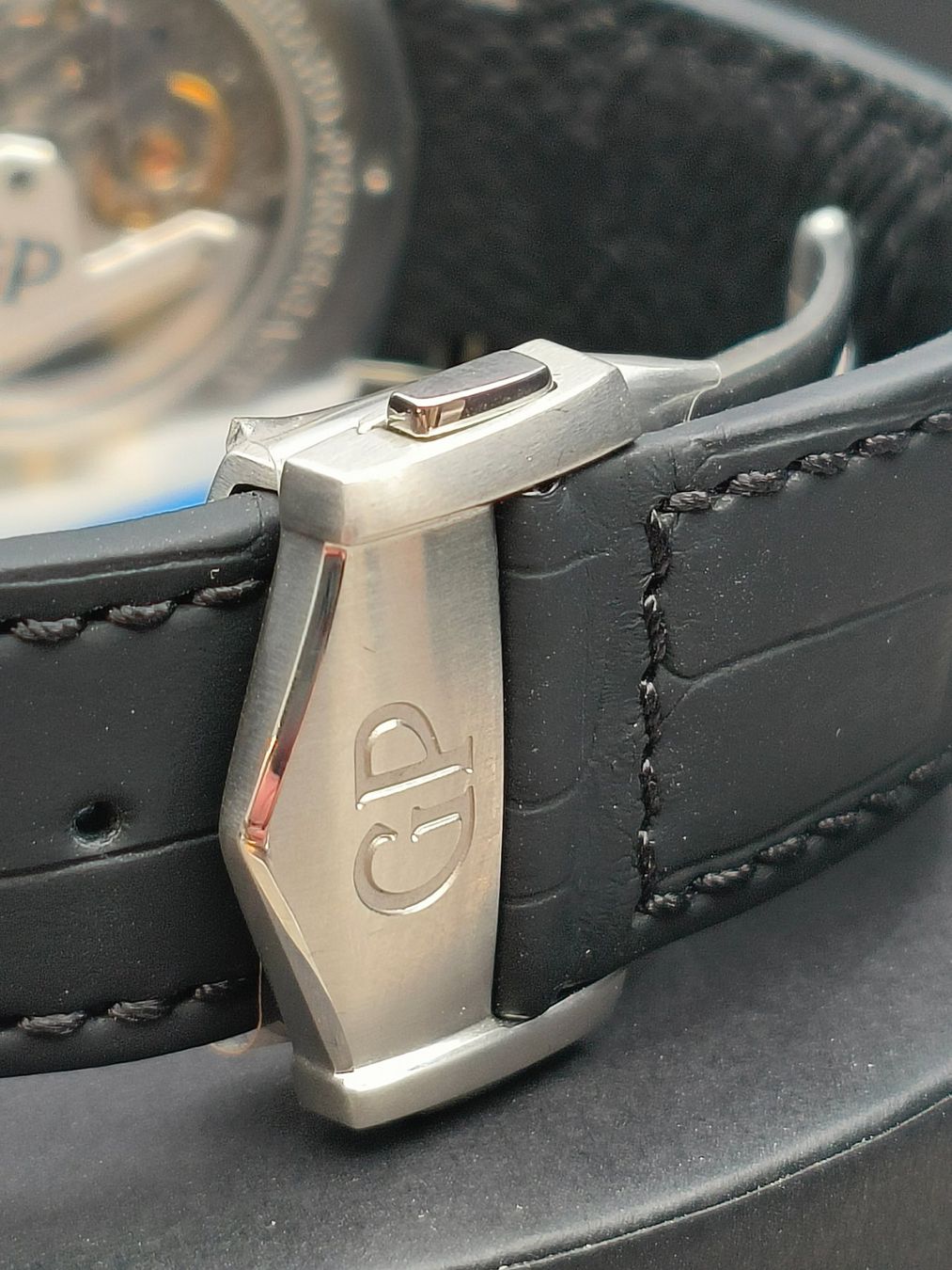 Girard-Perregaux Orologi: Girard-Perregaux – Nuovo e nell'imballaggio originale da La Chaux-de-Fonds venduto da curtitswisswatches 6