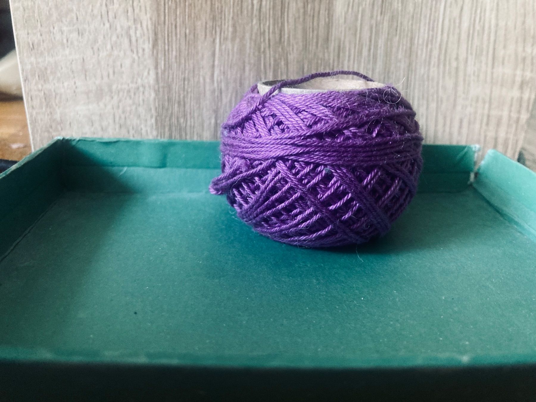 Pelote de laine coton violette, 14gr créations! (Neuf (Voir description ...