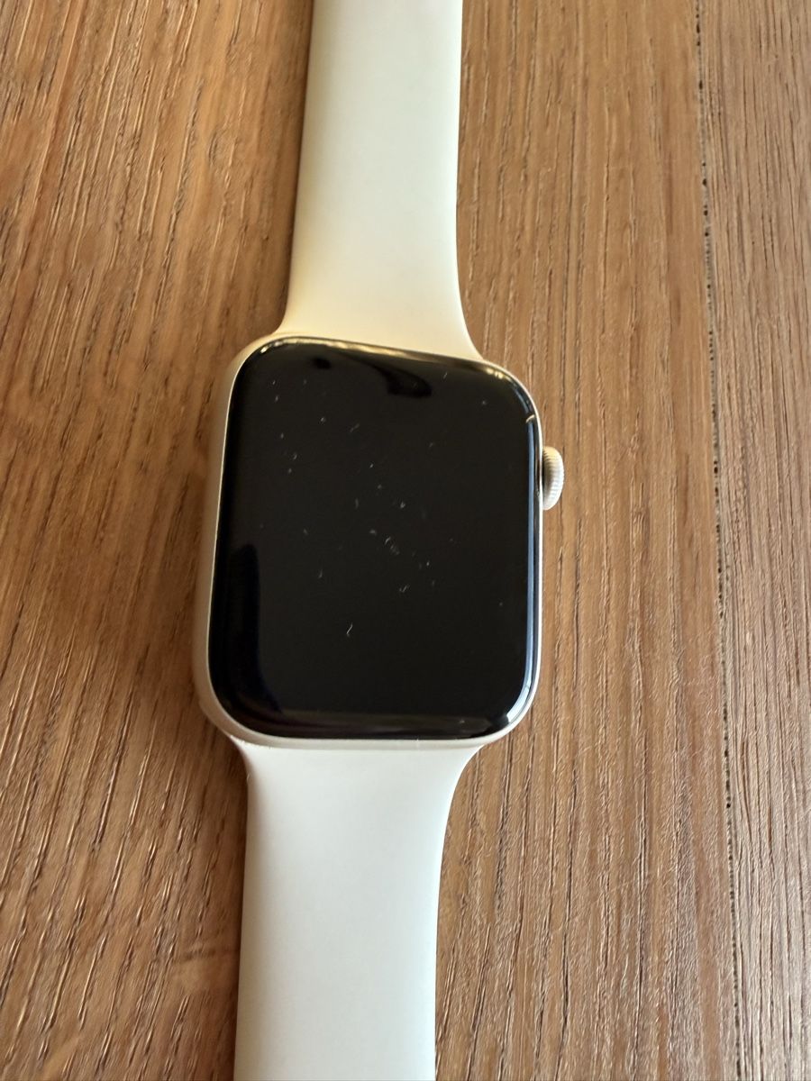 Apple Smartwatch: Apple Watch SE  – Usato da Riken AG venduto da liiis_