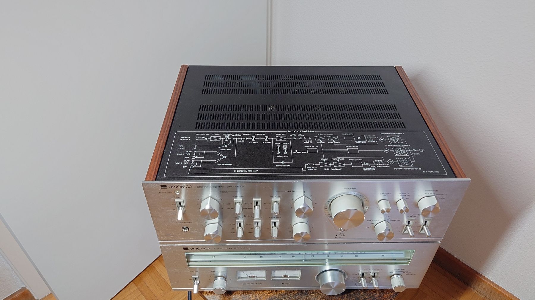 Sharp Amplificatori: Sharp Optonica SM4646 & ST3636 – Usato da Basel venduto da Dusko. 5
