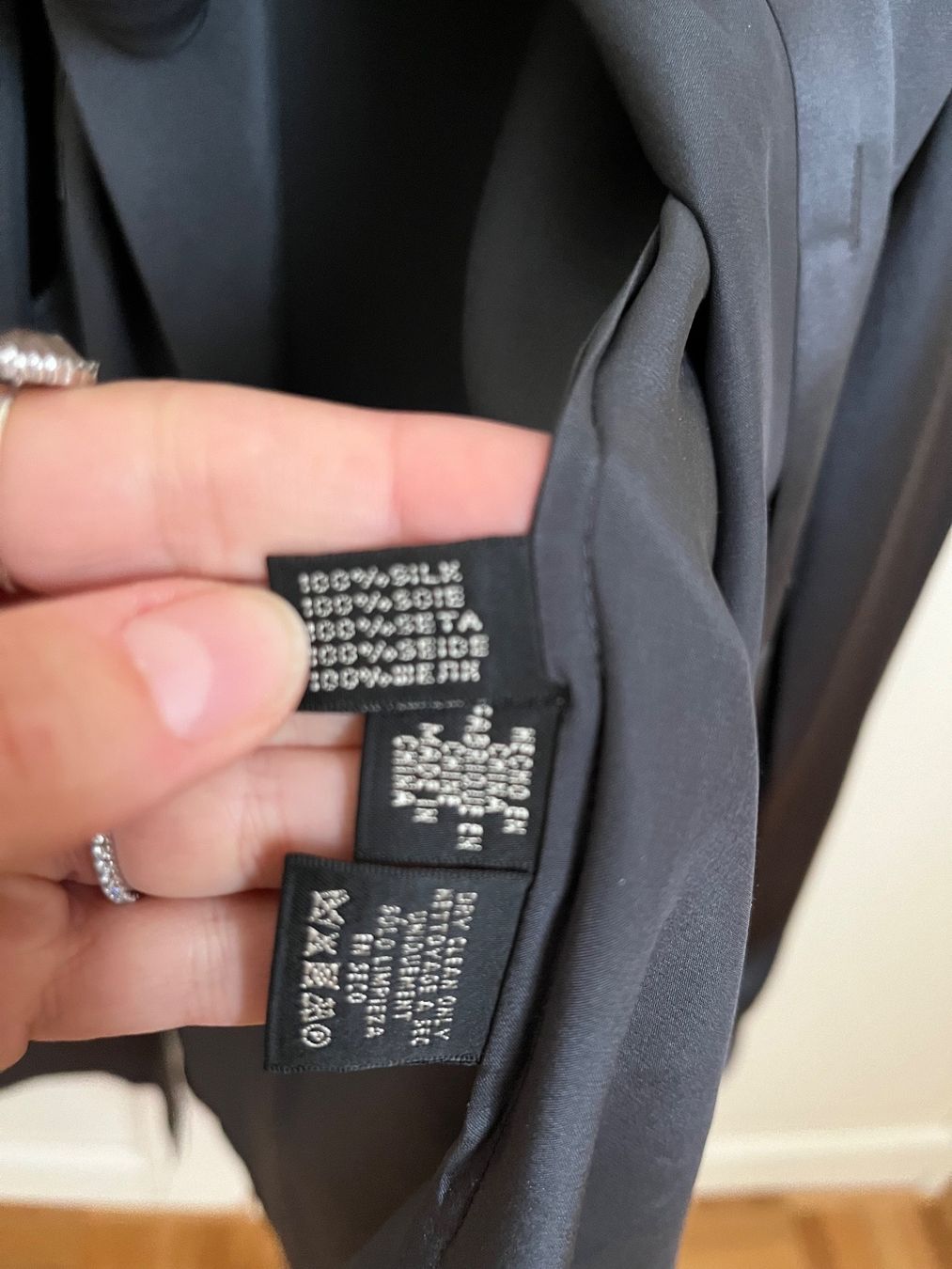 Ralph Lauren Chemisiers: Ralph Lauren Seiden Bluse mit schleife – Neuf (Voir description) à Zürich par burcak01 3