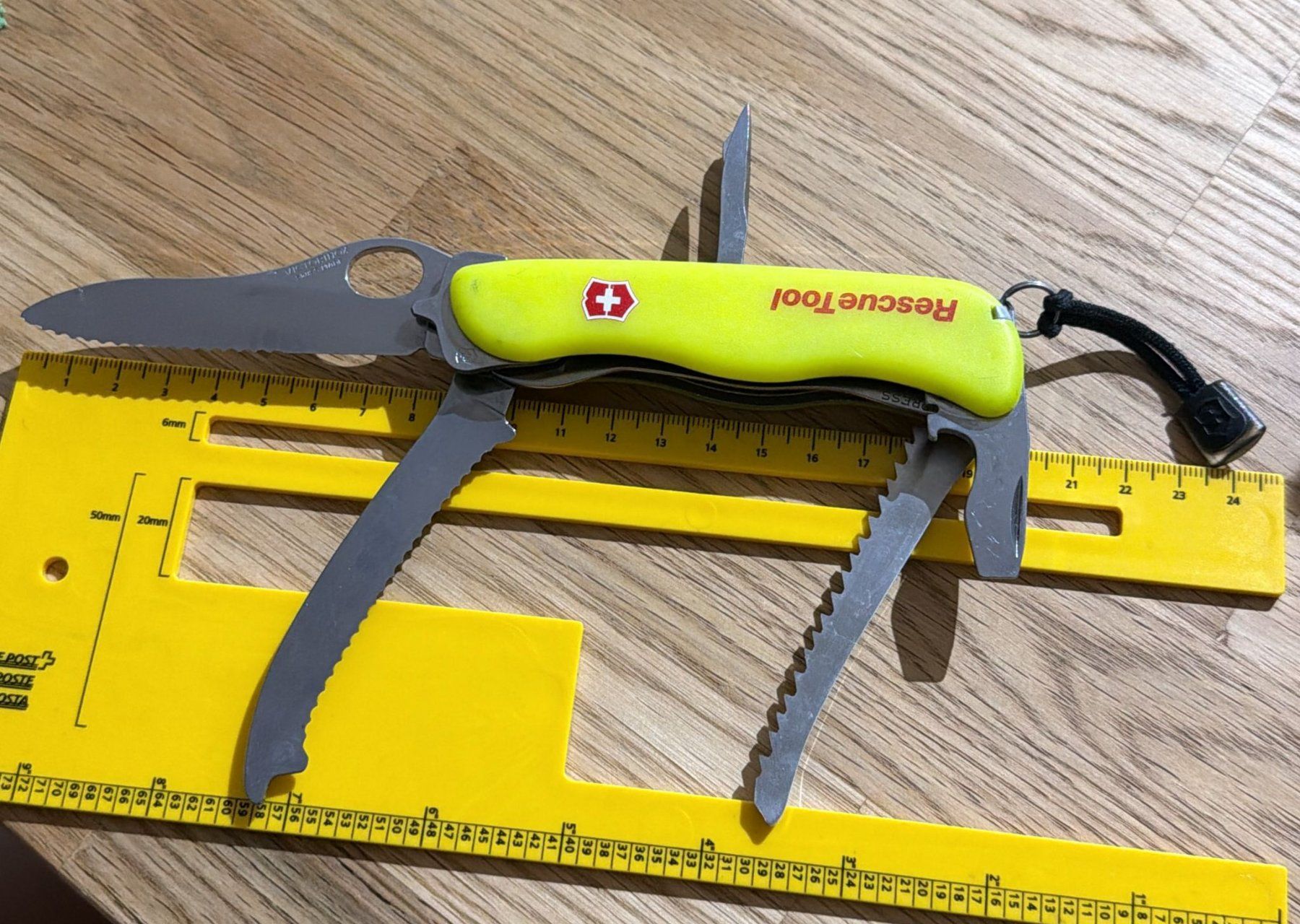Victorinox Taschenmesser: VICTORINOX SACKMESSER RESCUE TOOL – Gebraucht aus Zürich von Frei-Occasionen 8