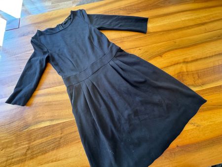 Hallhuber schwarzes stilvolles Kleid Grösse 36