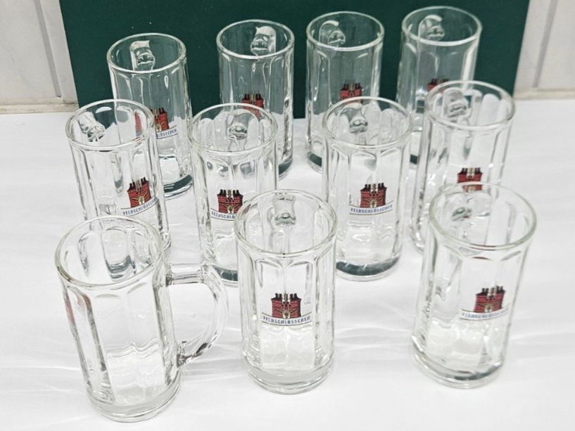 Feldschlösschen Bicchieri: 11x 0.25 Henkelglas Feldschlösschen. – Usato da Teufenthal AG venduto da boebe071