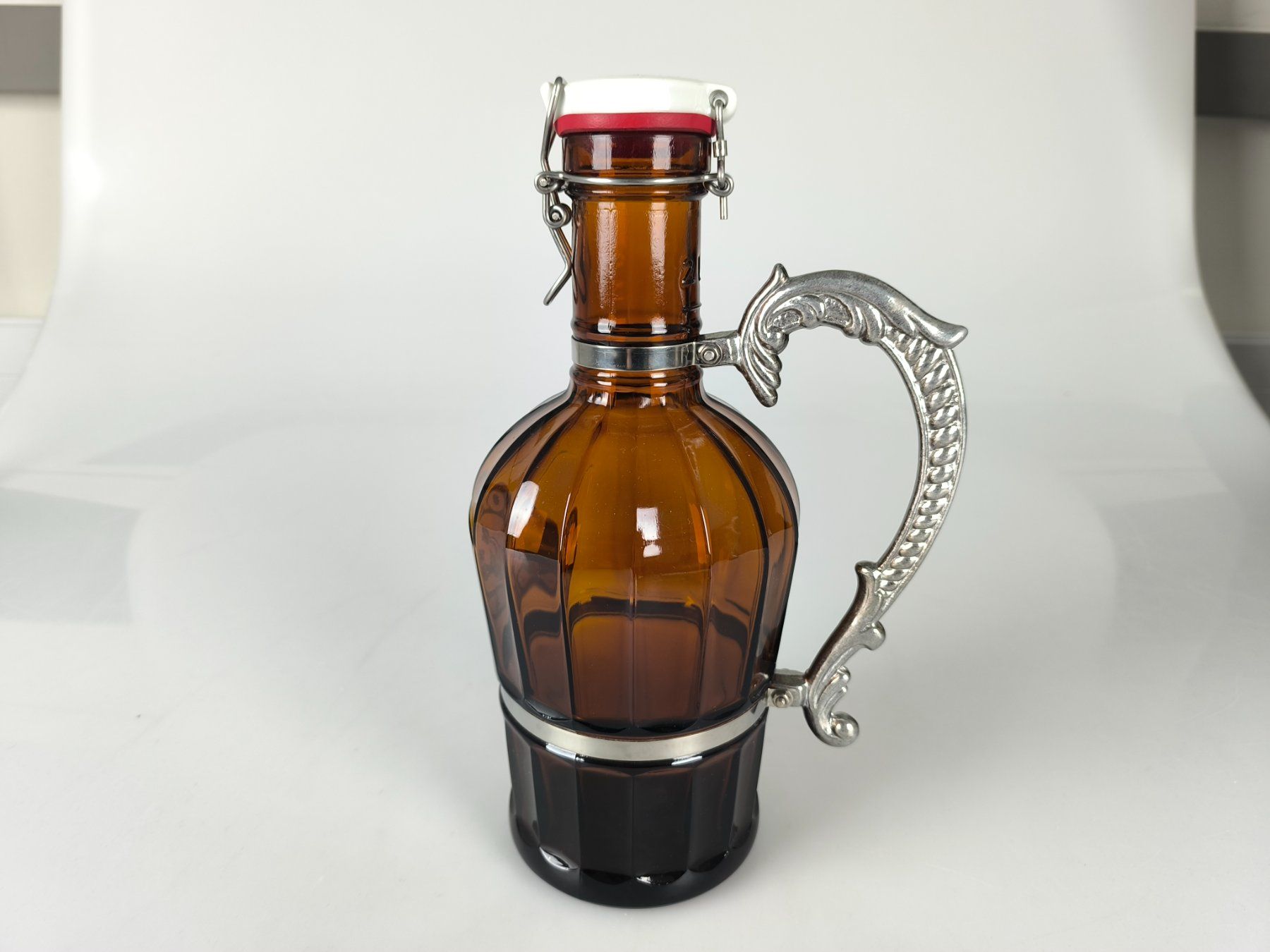 Bottiglie: 2er Set 2L Biersiphons: Boxer Bière & Baarer Bier – Nuovo (secondo la descrizione) da Rüti ZH venduto da Restwert_Rueti_ZH 1