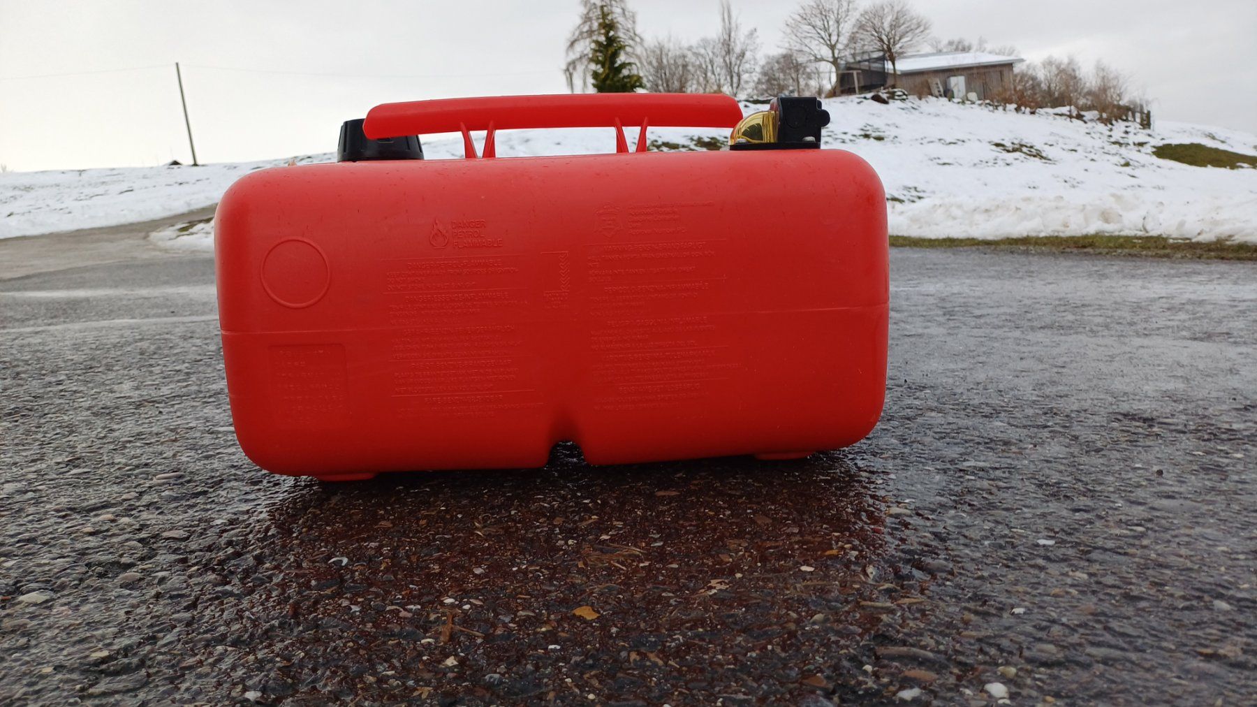 Barche: Boot Aussenborder Tank Mercury Honda Yamaha – Usato da Degersheim venduto da Alphi 1