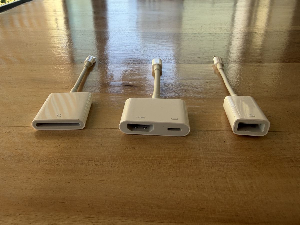 Apple Unità & Adattatore: Apple Lightning Adapter HDMI, SD Card und USB – Usato da Otelfingen venduto da Otto4 1